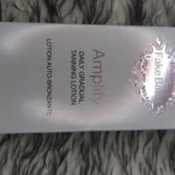 Fake bake amplify - Picture 3 of 3